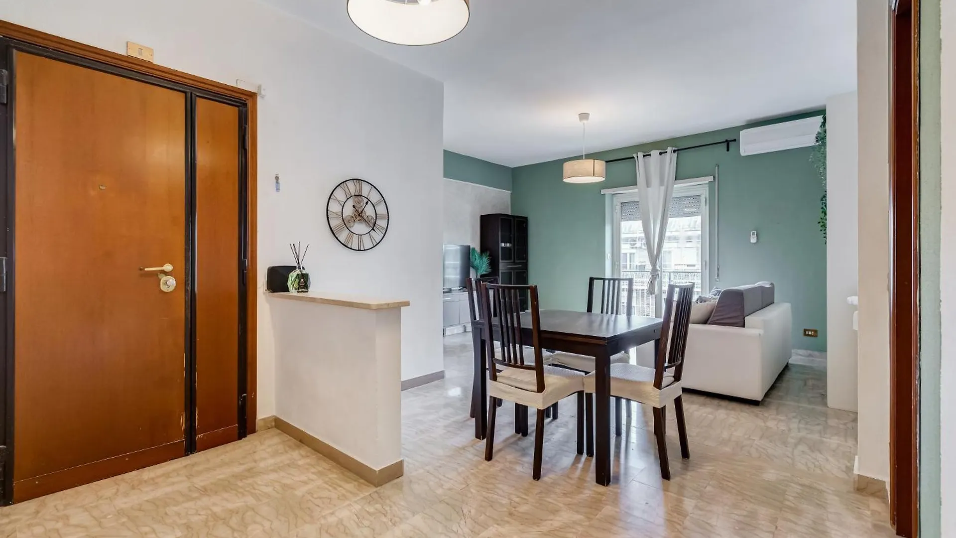 Near Metro A - Modern Boho Style Apartment